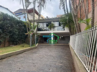 Casa com 3 Quartos à venda, 137m² no Vila Cristina, Carapicuíba