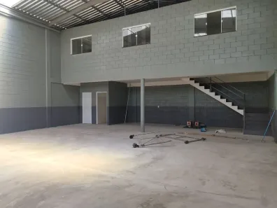 Galpão/Depósito/Armazém para alugar, 320m² no Vila Nova Bonsucesso, Guarulhos