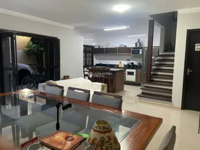 Casa de Condomínio com 3 Quartos à venda, 221m² no Vila Jardim, Porto Alegre