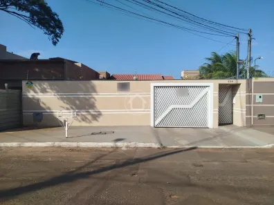 Casa com 3 Quartos à venda, 227m² no Vila Belo Horizonte, Campo Grande