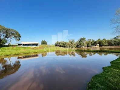 Fazenda/Sítio com 3 Quartos para alugar, 300m² no Centro, Cascavel