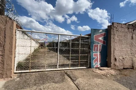Lote/Terreno à venda, 400m² no Vila Aparecida, Franca