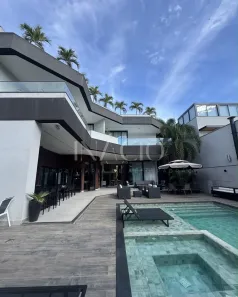 Casa de Condomínio com 5 Quartos à venda, 600m² no Barra da Tijuca, Rio de Janeiro