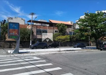 Casa com 3 Quartos à venda, 282m² no Santa Rosa, Niterói