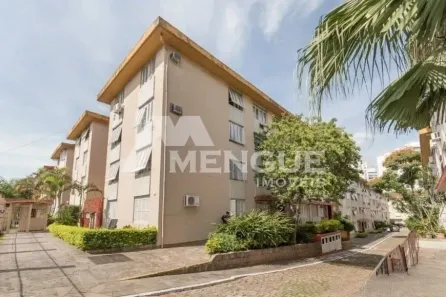Apartamento com 2 Quartos à venda, 53m² no Passo da Areia, Porto Alegre
