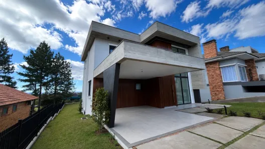 Casa com 4 Quartos à venda, 340m² no Mato Queimado, Gramado