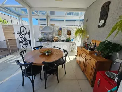 Casa de Condomínio com 3 Quartos à venda, 200m² no Fazenda Rodeio, Mogi das Cruzes