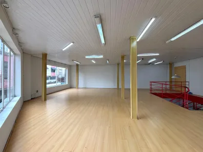 Ponto Comercial para alugar, 177m² no Centro, Curitiba
