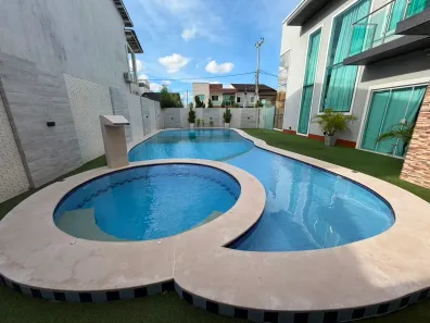 Casa de Condomínio com 4 Quartos para alugar, 300m² no Centro, Maracanaú