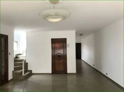 Sobrado com 4 Quartos para alugar, 400m² no Vila Carrão, São Paulo