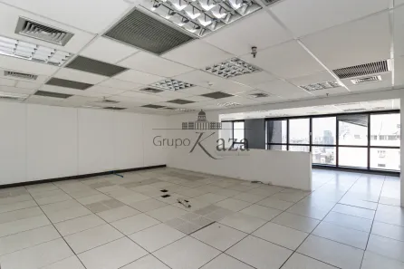 Ponto Comercial para alugar, 395m² no Bela Vista, São Paulo