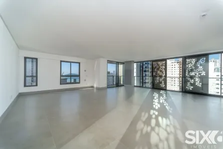 Apartamento com 3 Quartos à venda, 250m² no Pioneiros, Balneário Camboriú