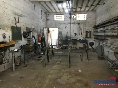 Imóvel Comercial à venda, 85m² no Parque Santo Antônio, Jacareí