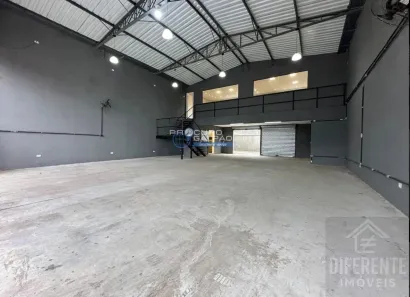 Galpão/Depósito/Armazém para alugar, 324m² no Vila Industrial, São Paulo