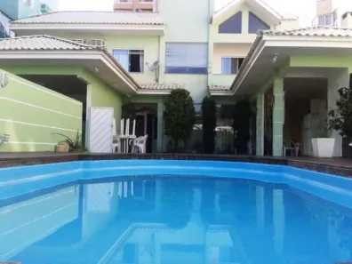 Casa com 4 Quartos à venda, 200m² no Centro, Balneário Camboriú