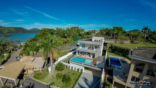 Casa com 4 Quartos à venda, 461m² no Enseada, Ubatuba