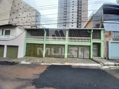 Casa com 5 Quartos para alugar, 216m² no Lídice, Uberlândia