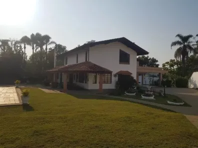 Casa com 6 Quartos para alugar, 700m² no Granja Viana II, Cotia