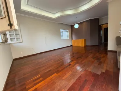 Casa com 3 Quartos à venda, 204m² no Santa Amélia, Belo Horizonte