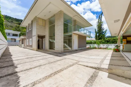 Casa de Condomínio com 6 Quartos à venda, 553m² no Parque do Imbui, Teresópolis