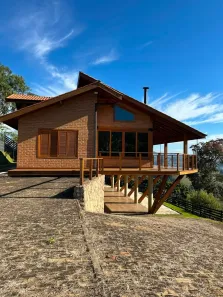 Casa com 3 Quartos para alugar, 250m² no , Gonçalves