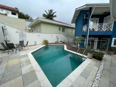 Casa de Condomínio com 4 Quartos à venda, 171m² no São Paulo II, Cotia
