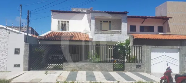 Casa com 5 Quartos à venda, 450m² no Jabotiana, Aracaju