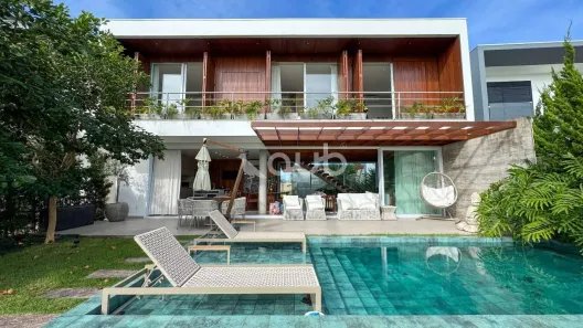 Sobrado com 4 Quartos à venda, 218m² no XANGRI-LÁ, Xangri-lá