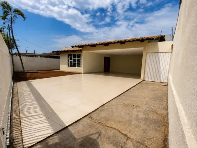 Casa com 3 Quartos à venda, 132m² no Vila Lucy, Goiânia