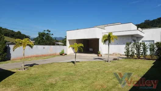 Casa com 3 Quartos à venda, 184m² no Estados, Timbó