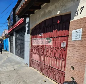 Sobrado com 3 Quartos para alugar, 272m² no Vila Mogilar, Mogi das Cruzes