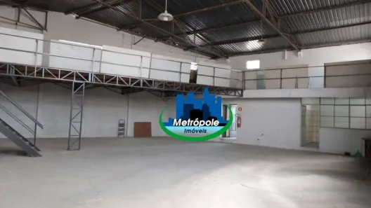 Galpão/Depósito/Armazém para venda ou aluguel, 407m² no Vila Paraíso, Guarulhos