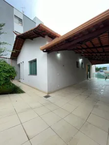 Casa com 3 Quartos à venda, 180m² no Parque Belo Horizonte Industrial, Contagem