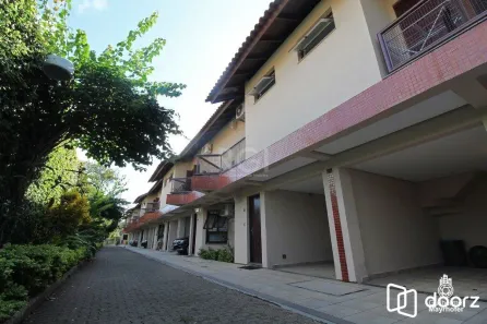 Casa de Condomínio com 3 Quartos à venda, 139m² no Cavalhada, Porto Alegre