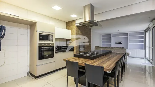 Apartamento com 2 Quartos para alugar, 118m² no Vila Izabel, Curitiba