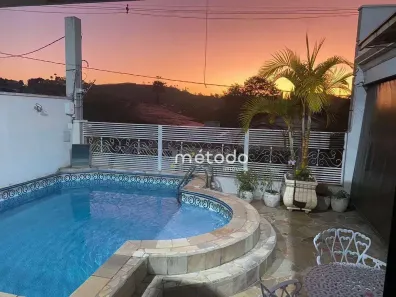 Casa com 3 Quartos à venda, 175m² no Centro, Guararema