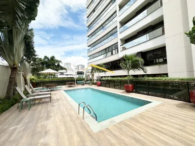 Apartamento com 3 Quartos à venda, 220m² no Meireles, Fortaleza