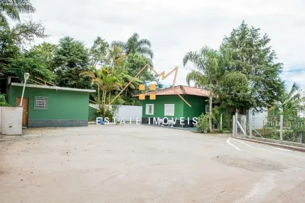 Fazenda/Sítio com 3 Quartos à venda, 1000m² no Centro, Igaratá