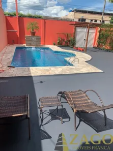 Casa com 3 Quartos à venda, 575m² no Vila Rezende, Franca