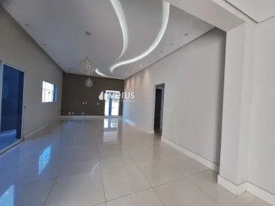 Casa com 3 Quartos para alugar, 180m² no Daniel Fonseca, Uberlândia
