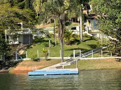Fazenda/Sítio com 4 Quartos à venda, 650m² no Chácaras Condomínio Recanto Pássaros II, Jacareí