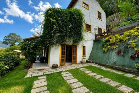 Casa com 4 Quartos à venda, 160m² no Pedro do Rio, Petrópolis