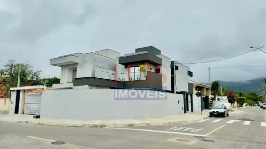 Casa com 3 Quartos à venda, 144m² no Itaipu, Niterói