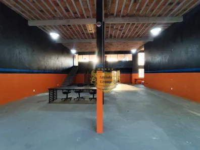 Galpão/Depósito/Armazém para alugar, 300m² no Engenho do Mato, Niterói