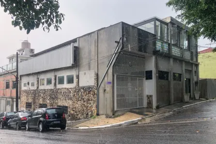 Ponto Comercial com 9 Quartos para alugar, 1000m² no Vila Canero, São Paulo
