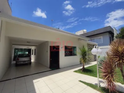 Casa com 3 Quartos à venda, 160m² no Vila Marumby, Maringá