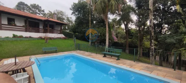 Casa de Condomínio com 6 Quartos para alugar, 2250m² no Recanto da Floresta, Itapecerica da Serra