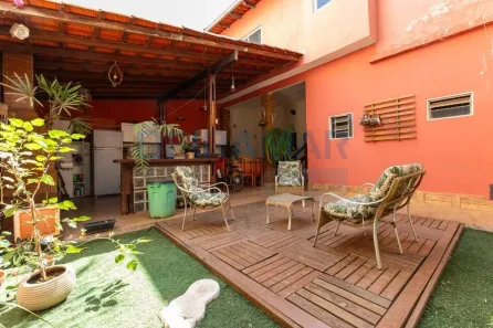 Casa com 4 Quartos à venda, 204m² no Guará I, Brasília