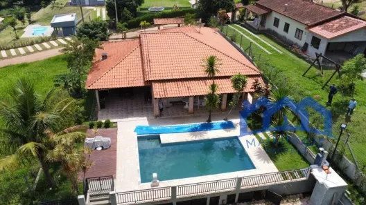 Fazenda/Sítio com 3 Quartos à venda, 1000m² no , Mairinque