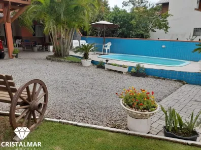 Casa com 6 Quartos à venda, 276m² no Bombas, Bombinhas